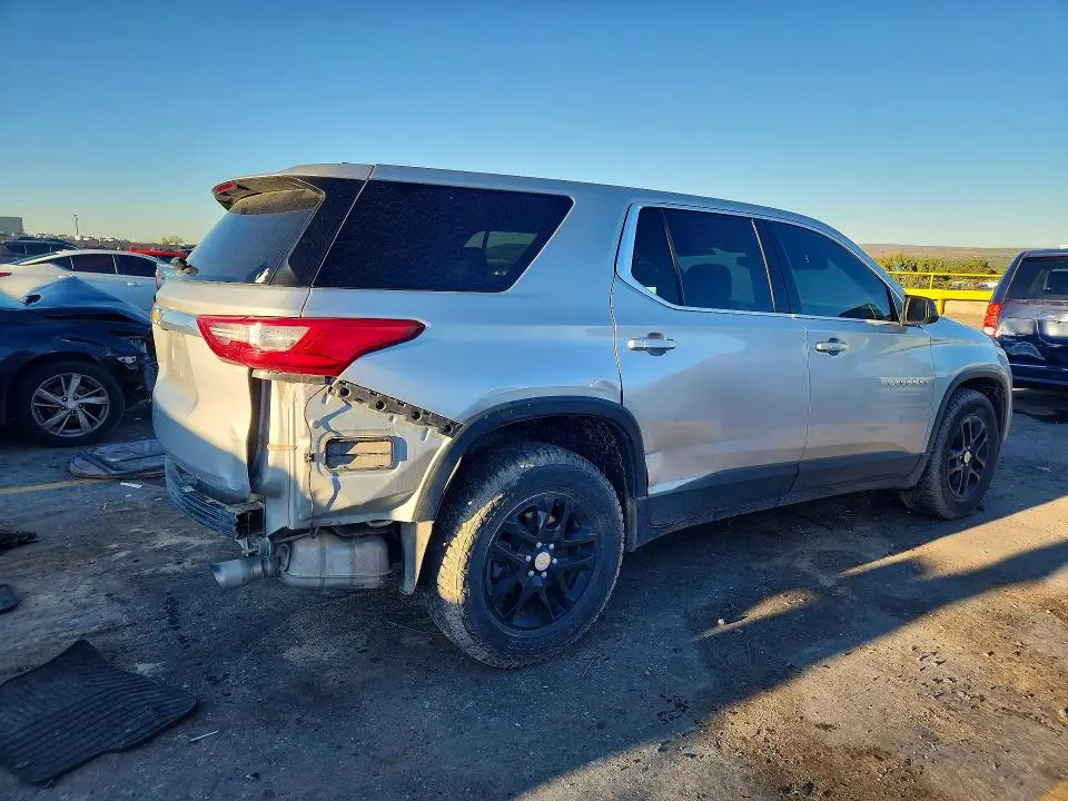 2021 CHEVROLET TRAVERSE LS  