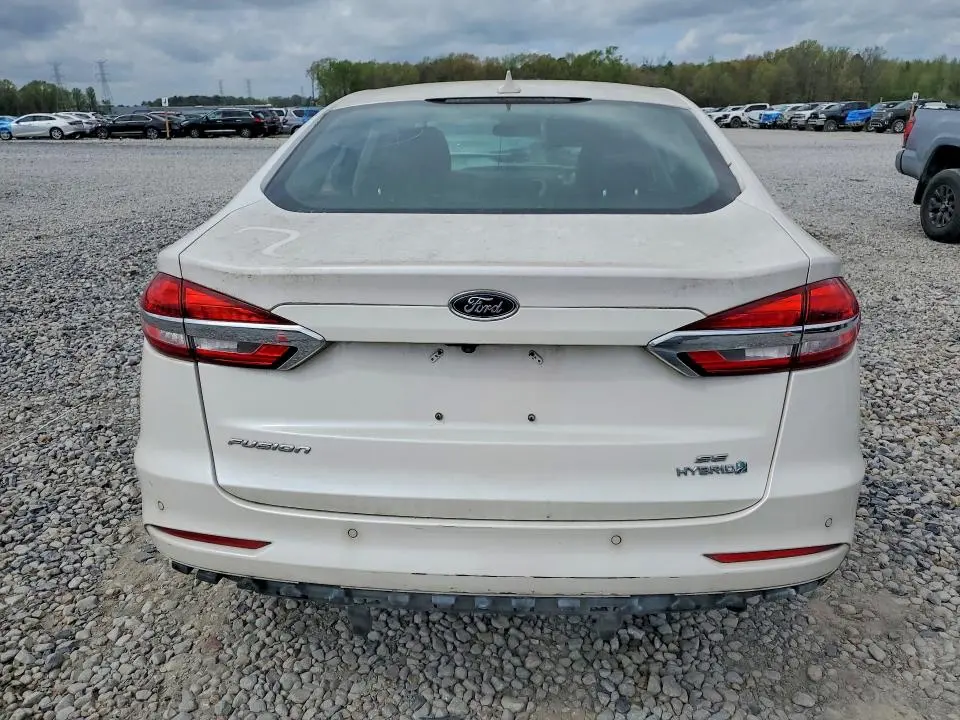 2019 FORD FUSION SE  