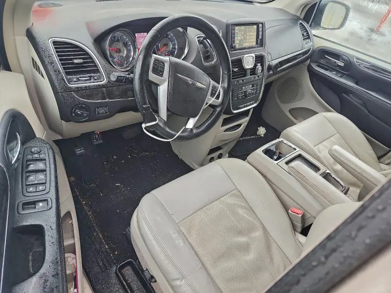 2013 CHRYSLER TOWN & COUNTRY TOURING L  