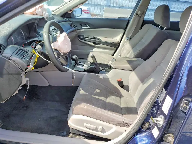 2011 HONDA ACCORD LXP  