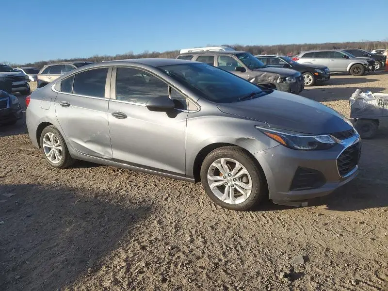 2019 CHEVROLET CRUZE LT  