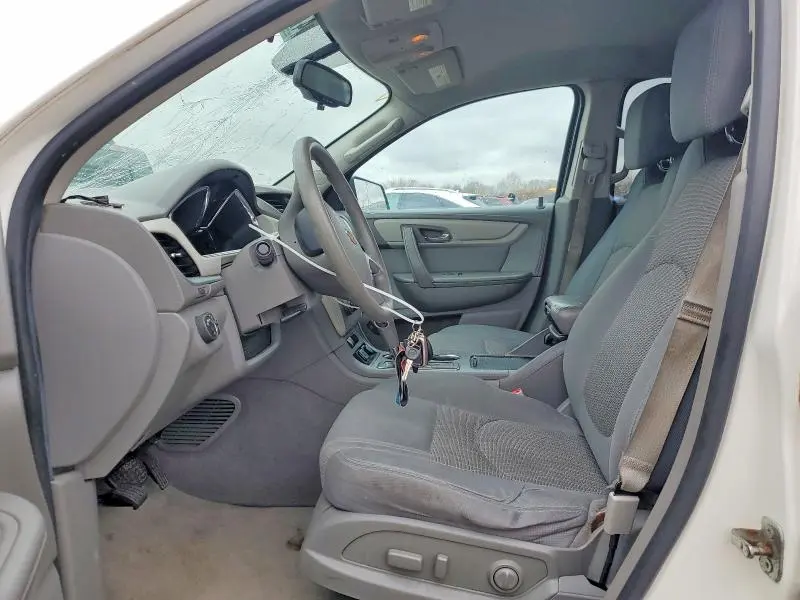 2015 CHEVROLET TRAVERSE LS  