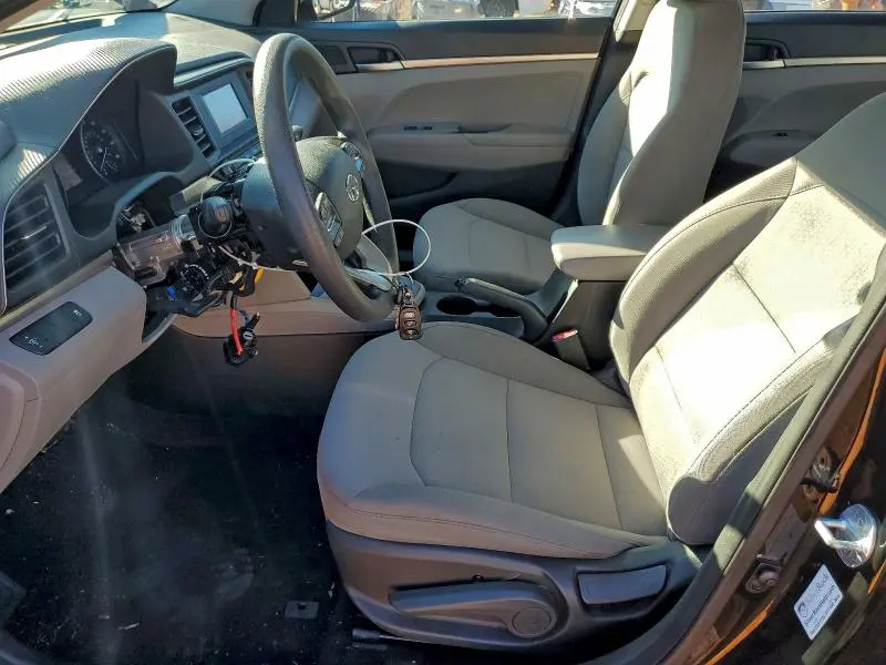 2019 HYUNDAI ELANTRA SE  