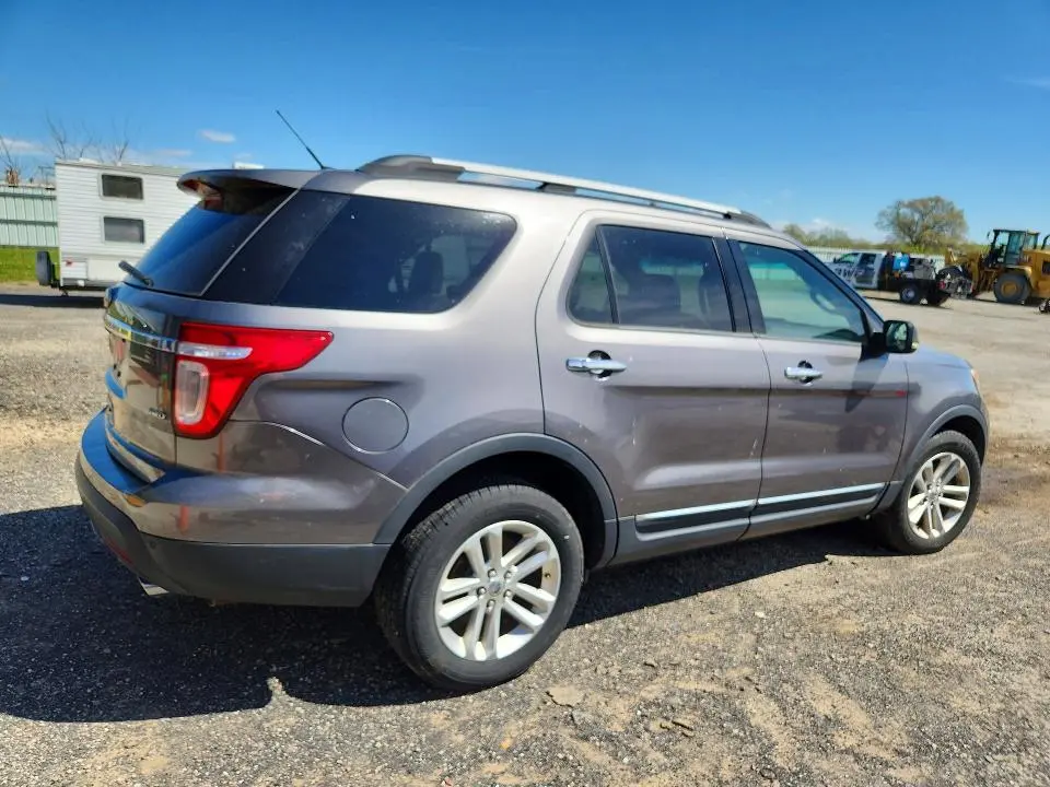 2011 FORD EXPLORER XLT  