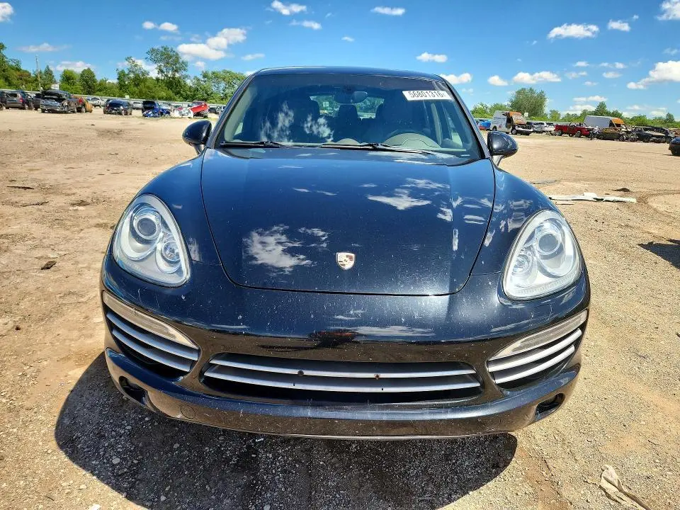 2014 PORSCHE CAYENNE   