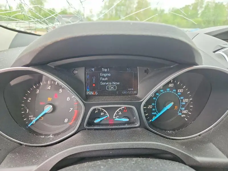 2016 FORD ESCAPE SE  