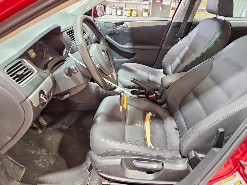 2011 VOLKSWAGEN JETTA SEL  