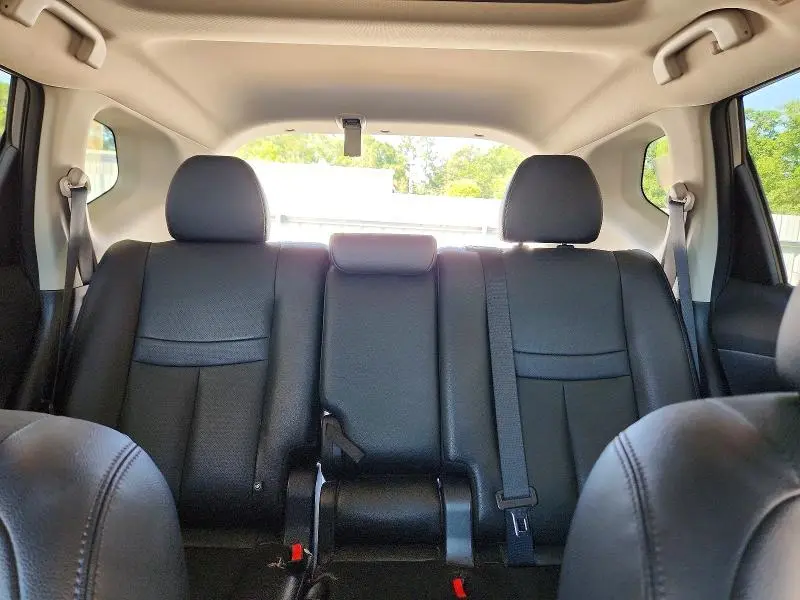 2016 NISSAN ROGUE SL  