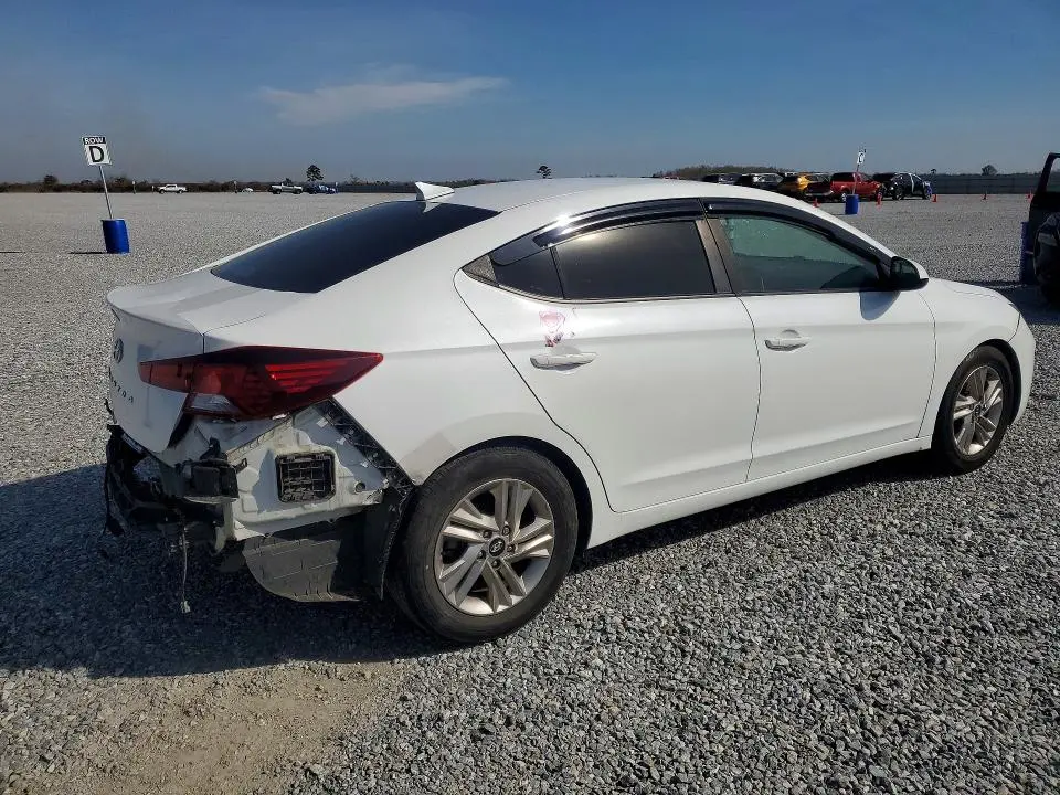 2019 HYUNDAI ELANTRA SEL  