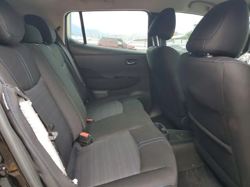 2025 NISSAN LEAF SV PLUS  