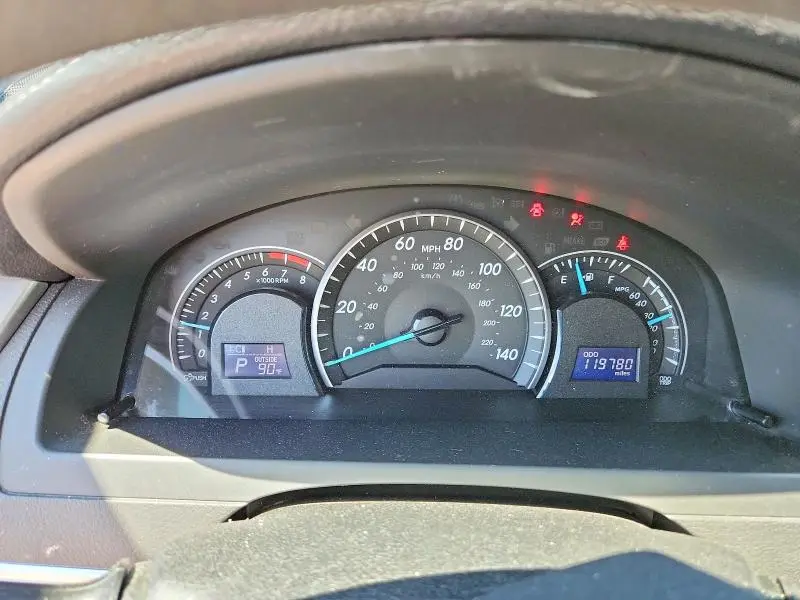 2012 TOYOTA CAMRY LE  
