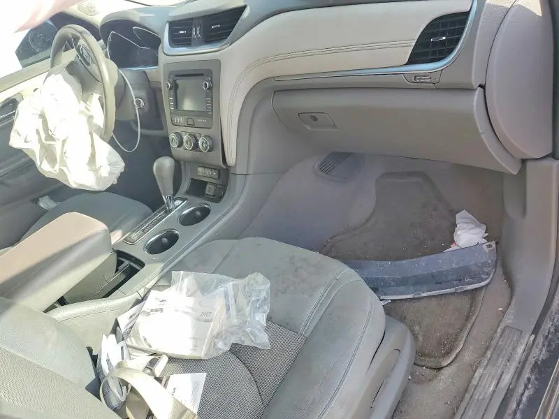 2017 CHEVROLET TRAVERSE LS  