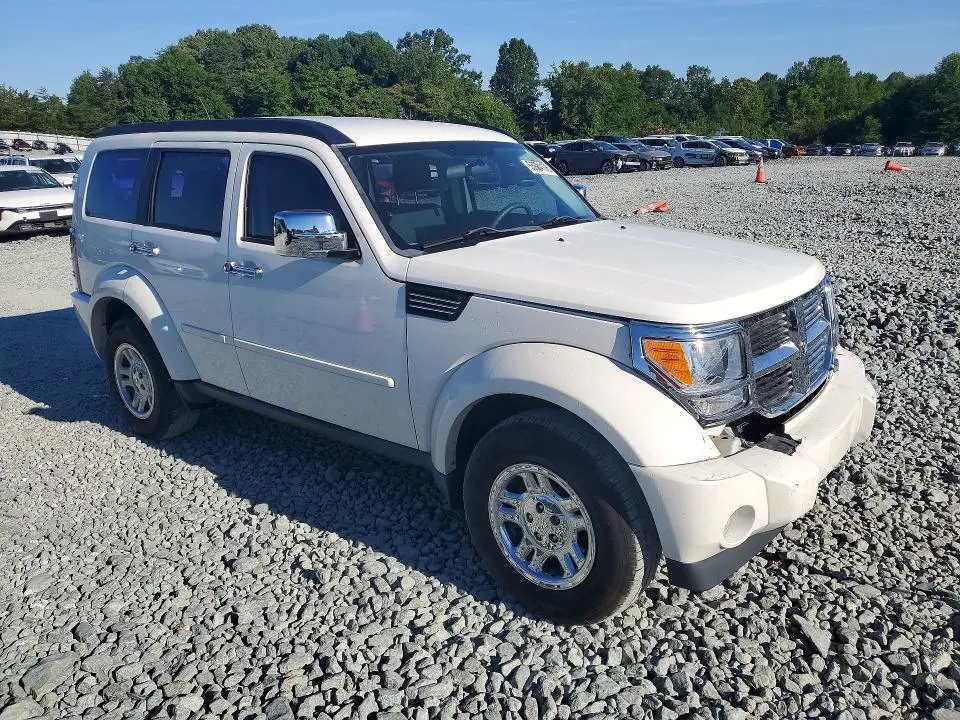 2010 DODGE NITRO SE  