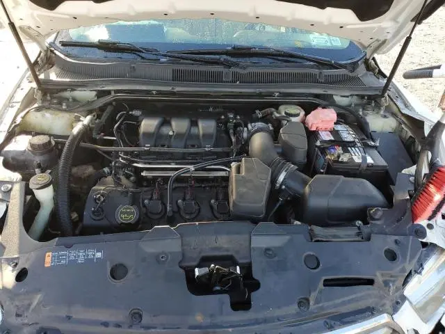 2015 FORD TAURUS SEL  