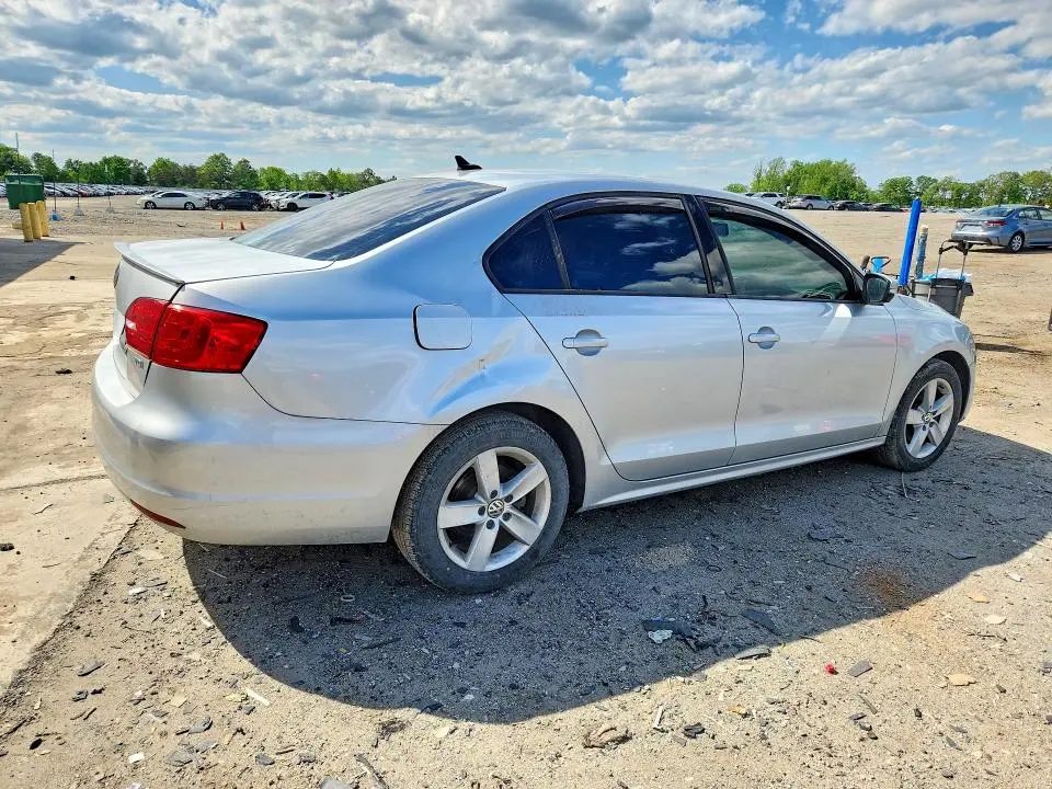2012 VOLKSWAGEN JETTA TDI LEATHER  