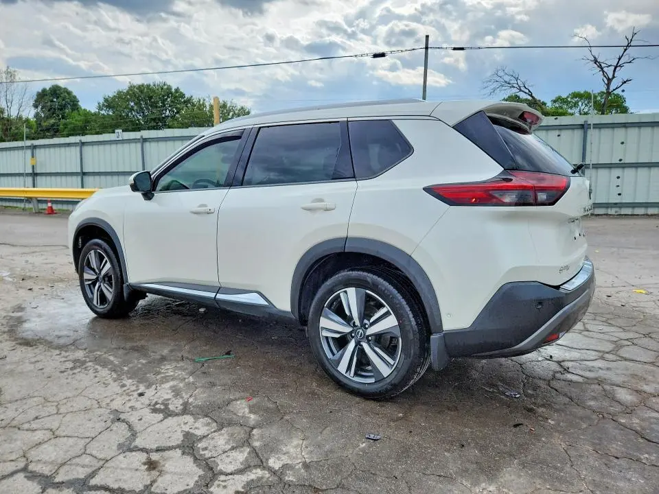 2022 NISSAN ROGUE SL  