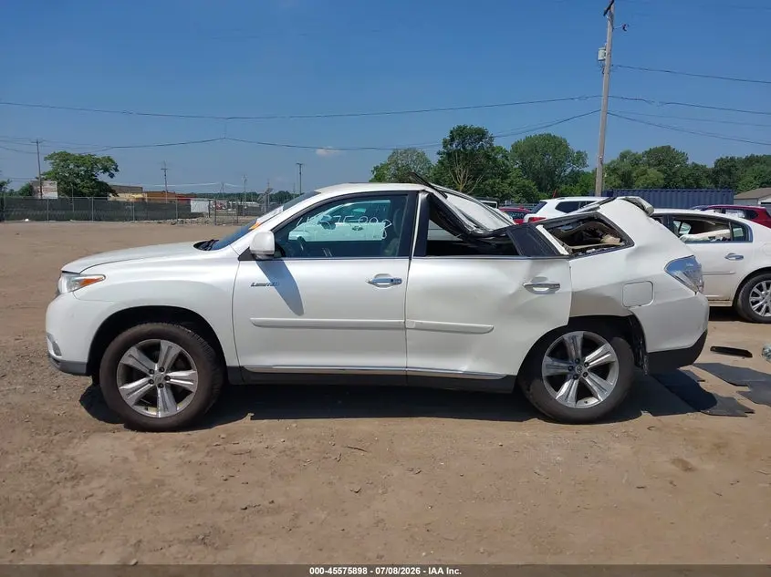 2013 TOYOTA HIGHLANDER LIMITED V6