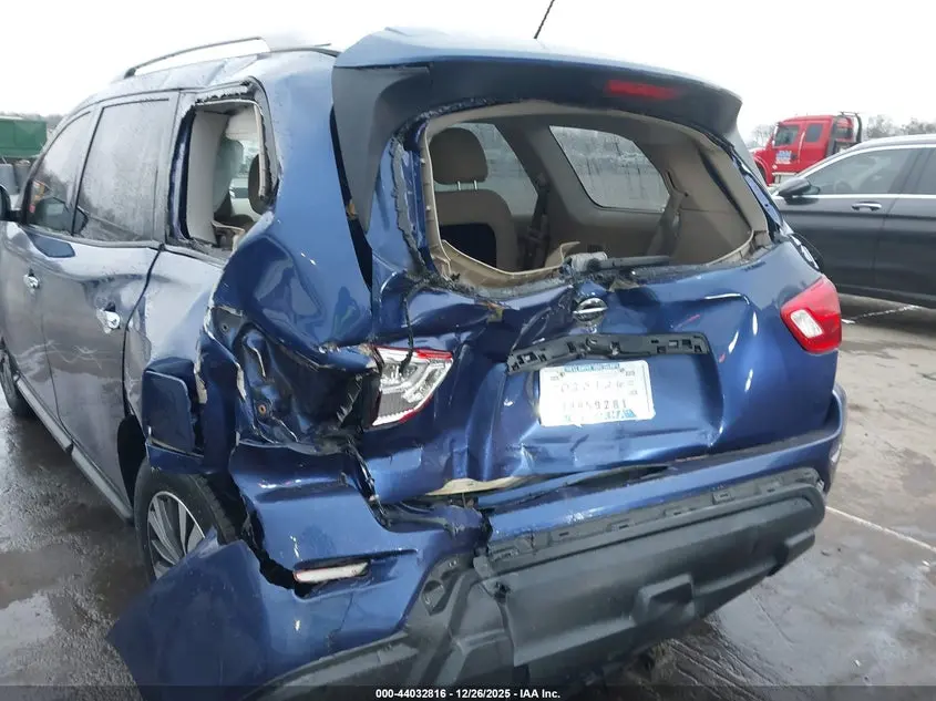 2017 NISSAN PATHFINDER S