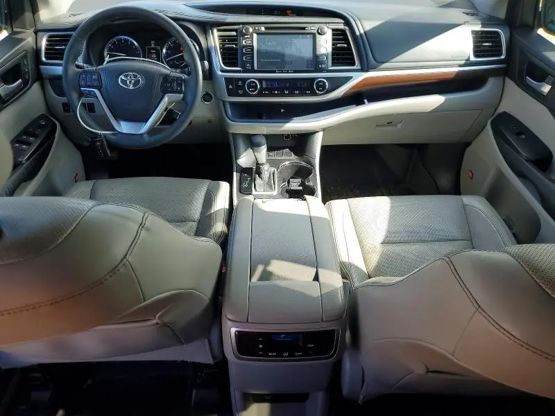 2016 TOYOTA HIGHLANDER LIMITED  