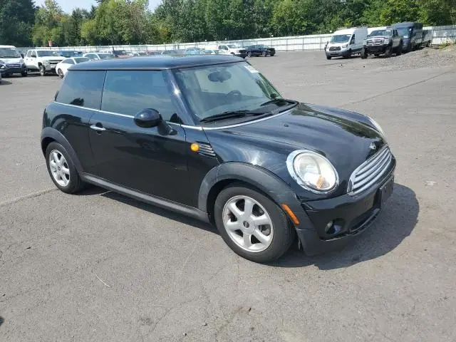 2010 MINI COOPER   