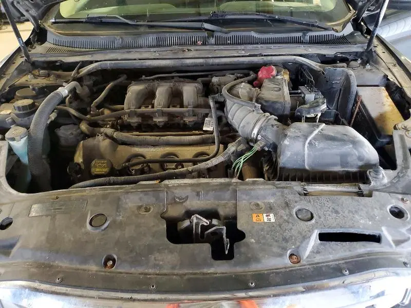 2010 FORD TAURUS LIMITED  