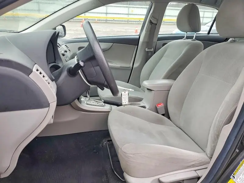 2011 TOYOTA COROLLA LE  