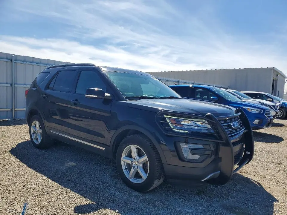 2016 FORD EXPLORER XLT  
