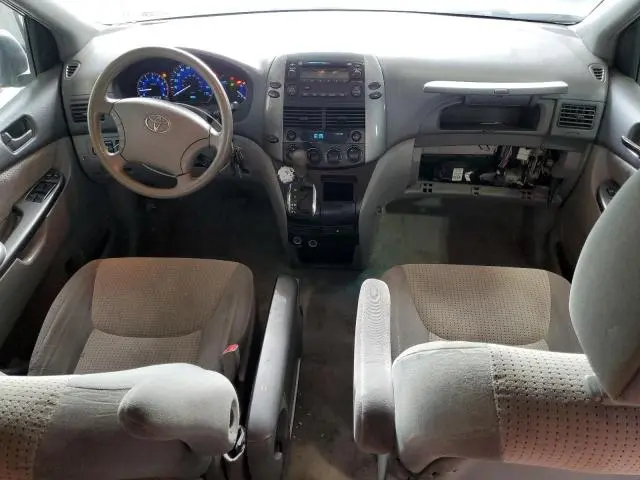 2010 TOYOTA SIENNA CE  