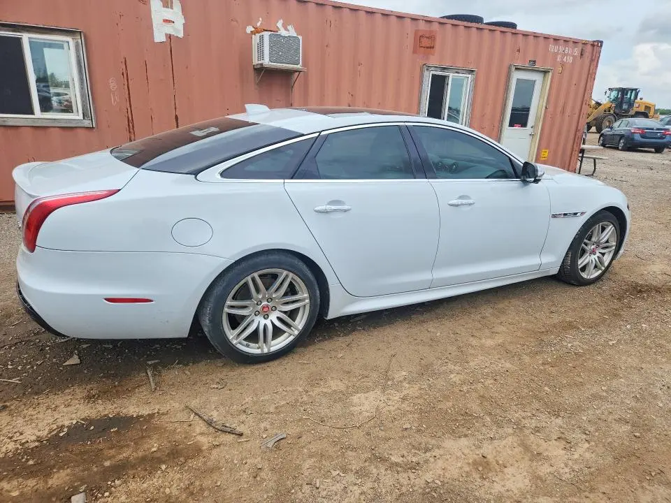 2019 JAGUAR XJ R - SPORT  