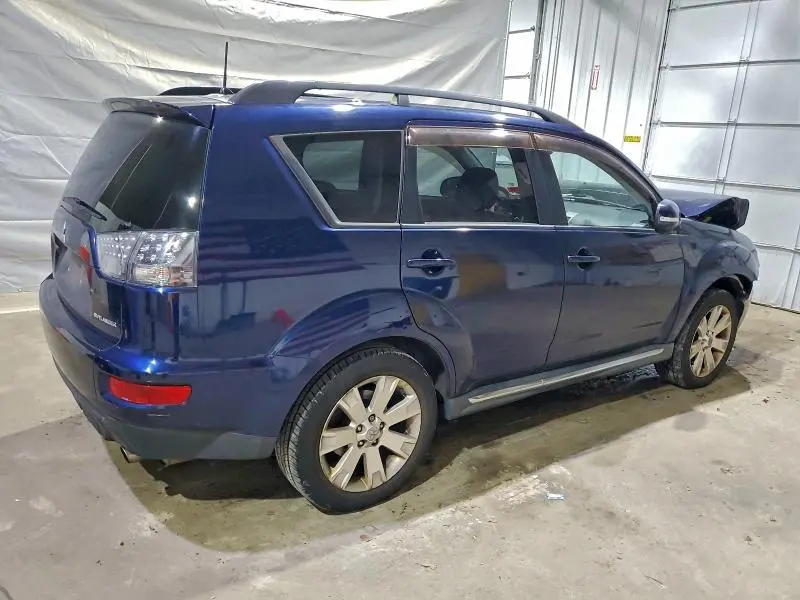 2011 MITSUBISHI OUTLANDER SE  