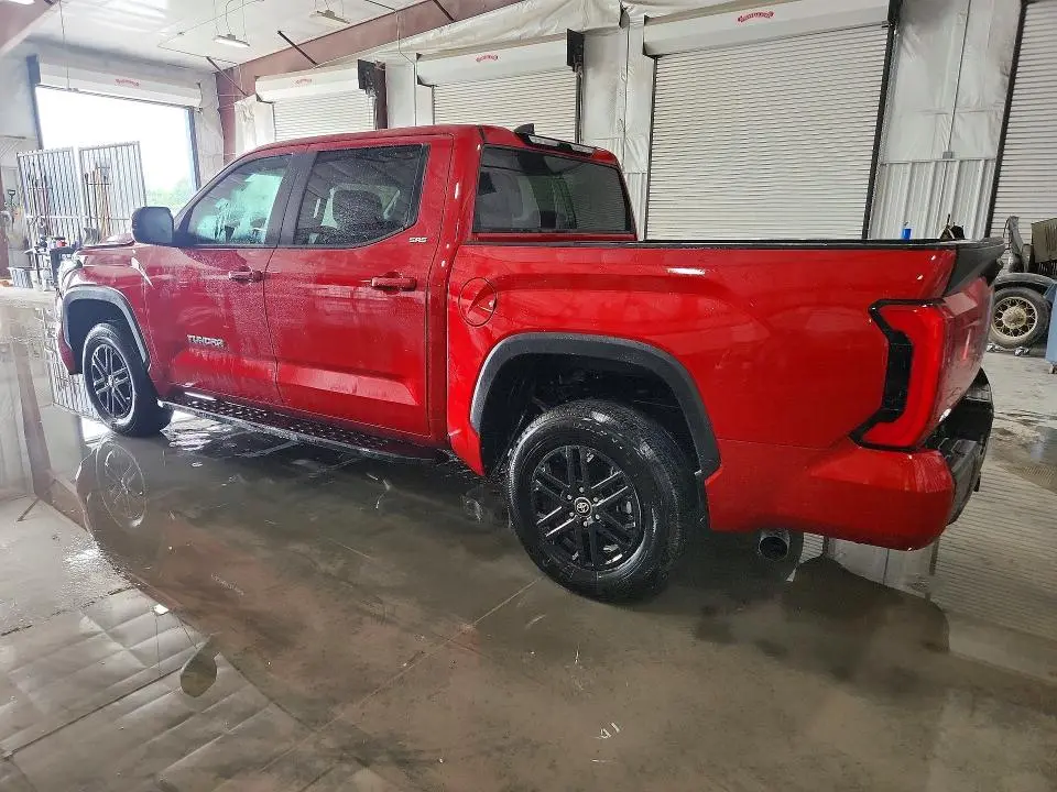 2025 TOYOTA TUNDRA SR5  