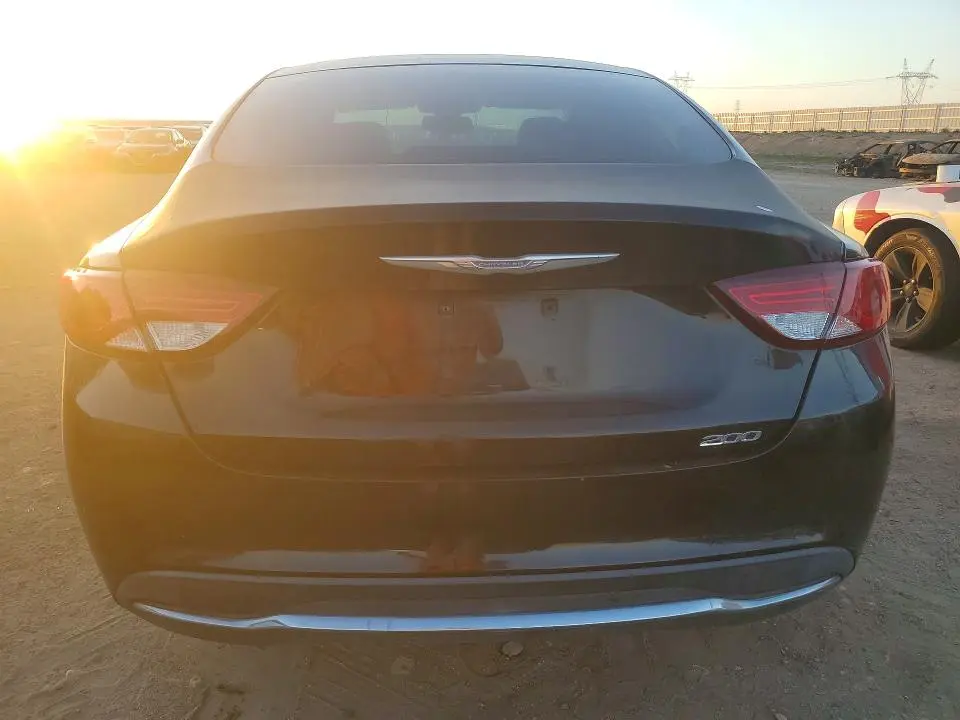 2015 CHRYSLER 200 LIMITED  
