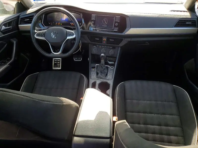2024 VOLKSWAGEN JETTA SPORT  
