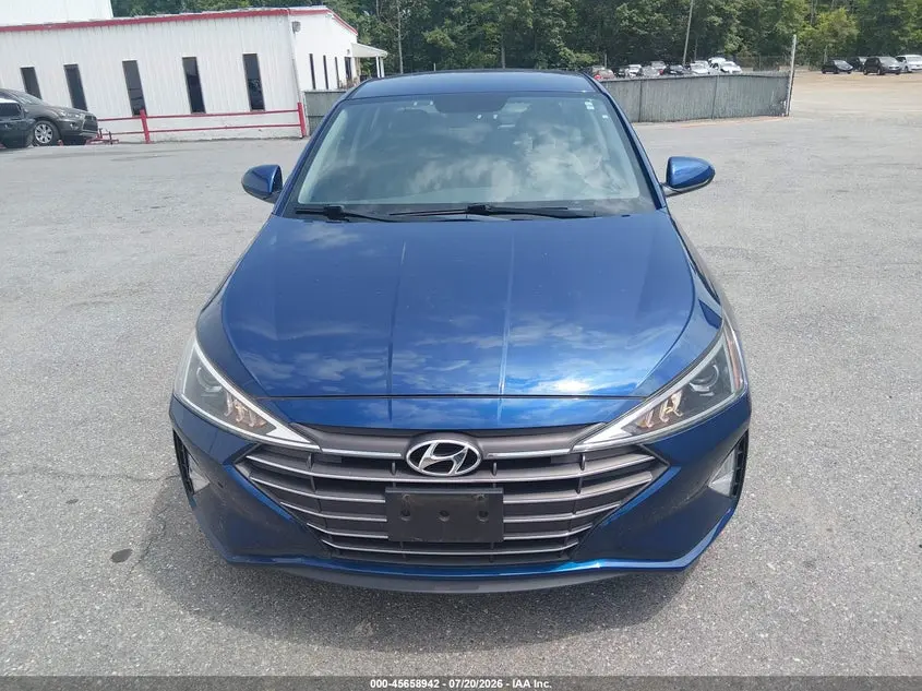 2019 HYUNDAI ELANTRA SE