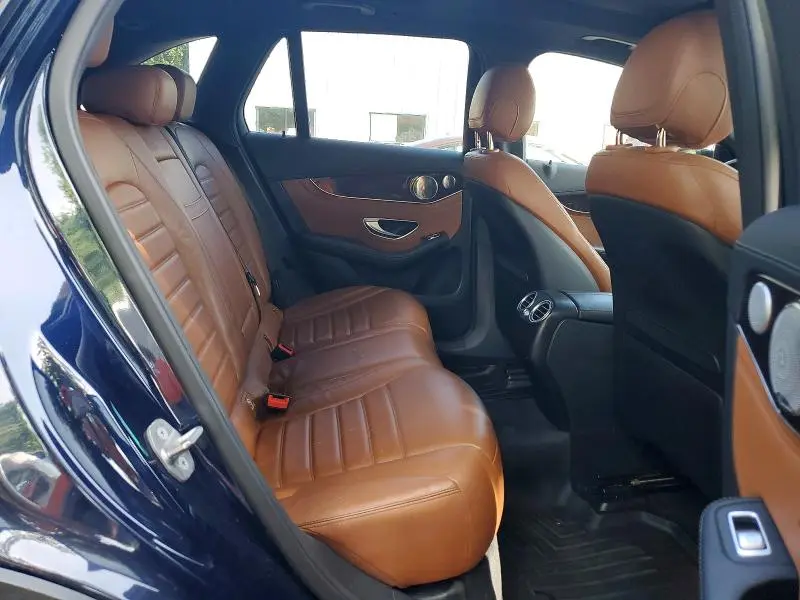 2017 MERCEDES-BENZ GLC 300  