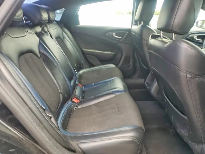 2016 CHRYSLER 200 S  