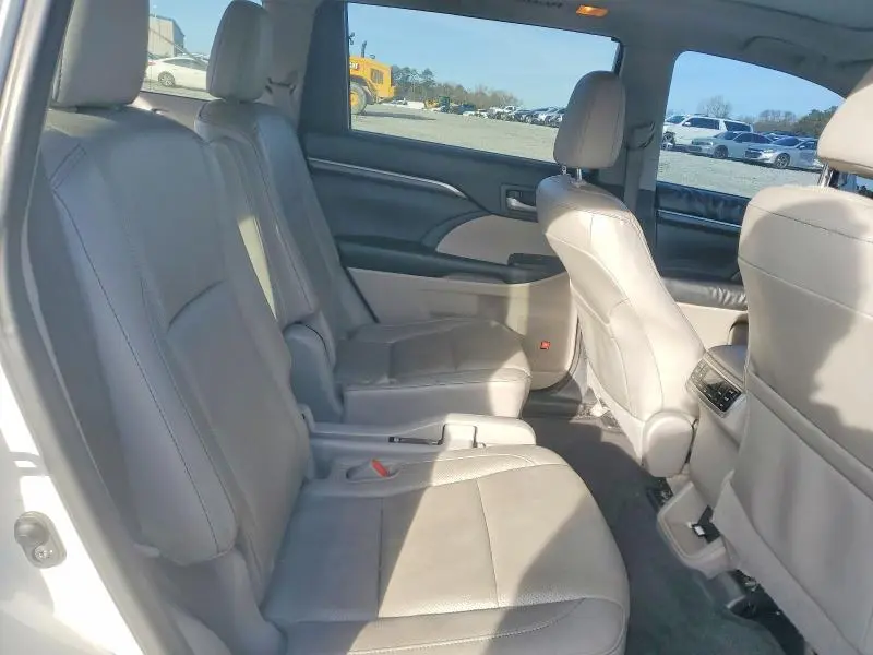 2015 TOYOTA HIGHLANDER LIMITED  