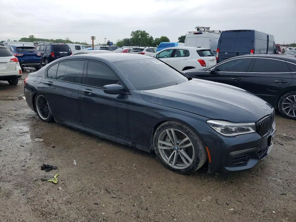 2017 BMW 750 XI  