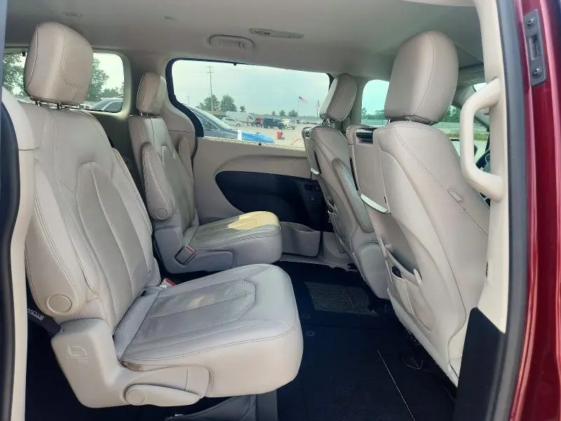 2017 CHRYSLER PACIFICA TOURING L PLUS  