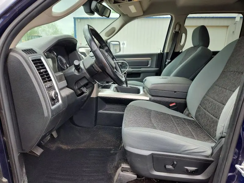 2018 RAM 1500 SLT  