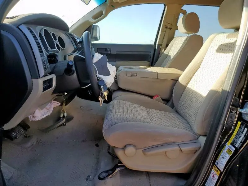 2010 TOYOTA TUNDRA CREWMAX SR5  