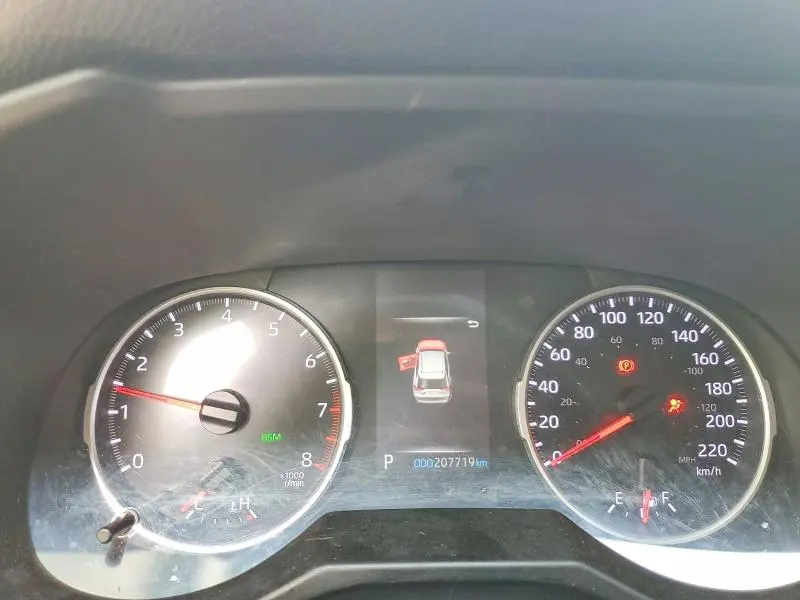 2019 TOYOTA RAV4 XLE  