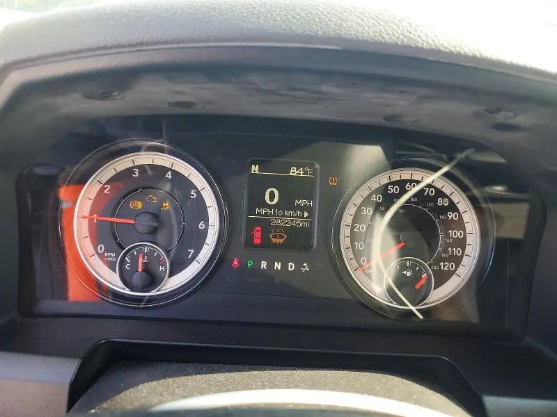2017 RAM 1500 SLT  