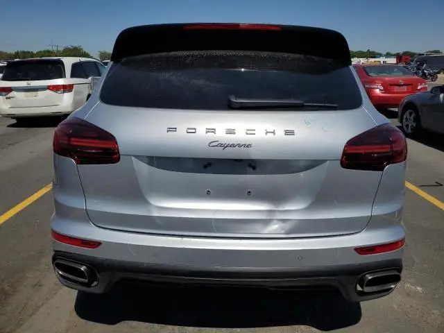 2016 PORSCHE CAYENNE   