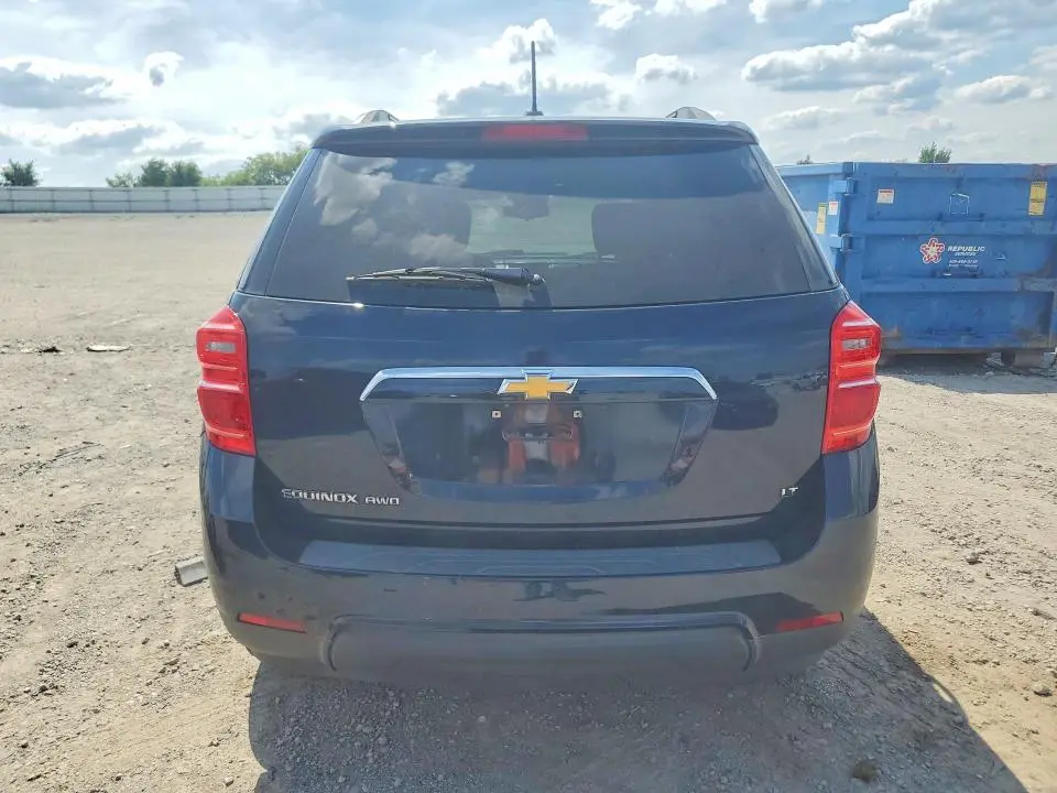 2017 CHEVROLET EQUINOX LT  