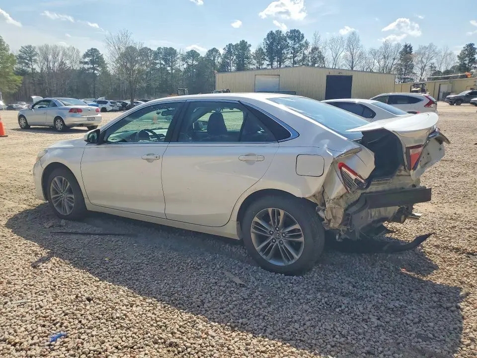 2017 TOYOTA CAMRY SE  