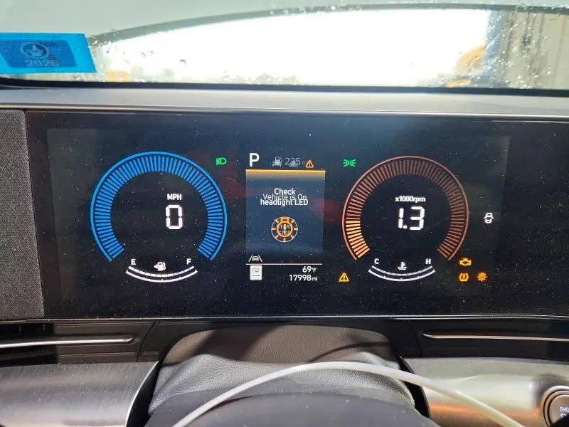 2025 HYUNDAI KONA SEL  