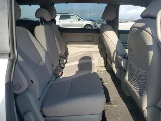 2016 KIA SEDONA LX