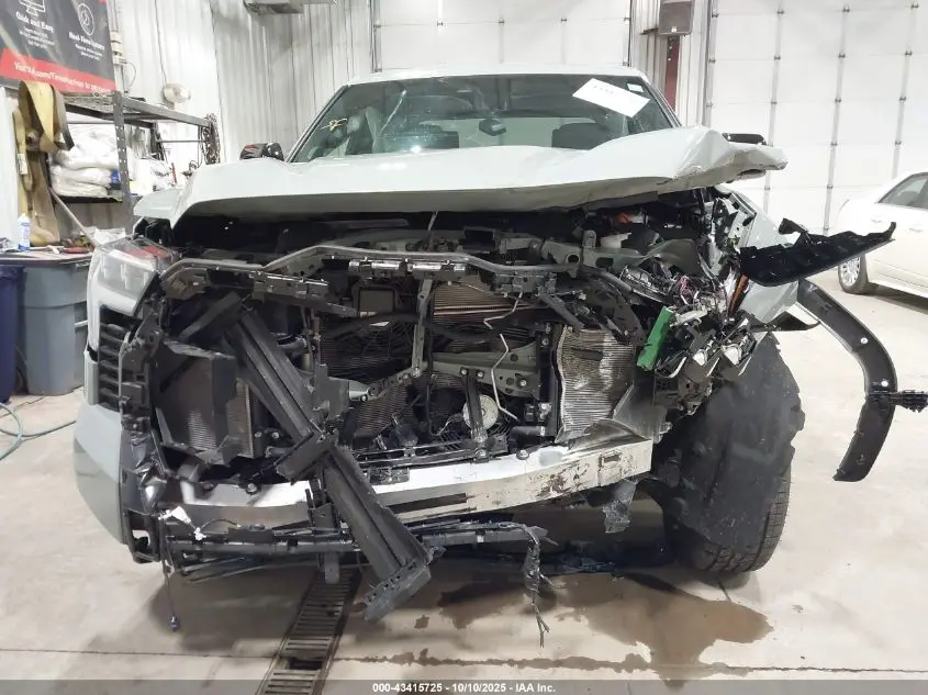 2025 TOYOTA TUNDRA HYBRID LIMITED CREWMAX 6.4' BED