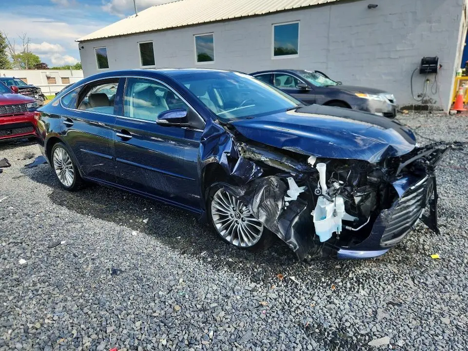 2018 TOYOTA AVALON LIMITED  